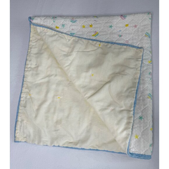 Handmade VTG Baby Blanket Blue Trim Stars and Boats Yellow Back Quilt - Picture 4 of 7